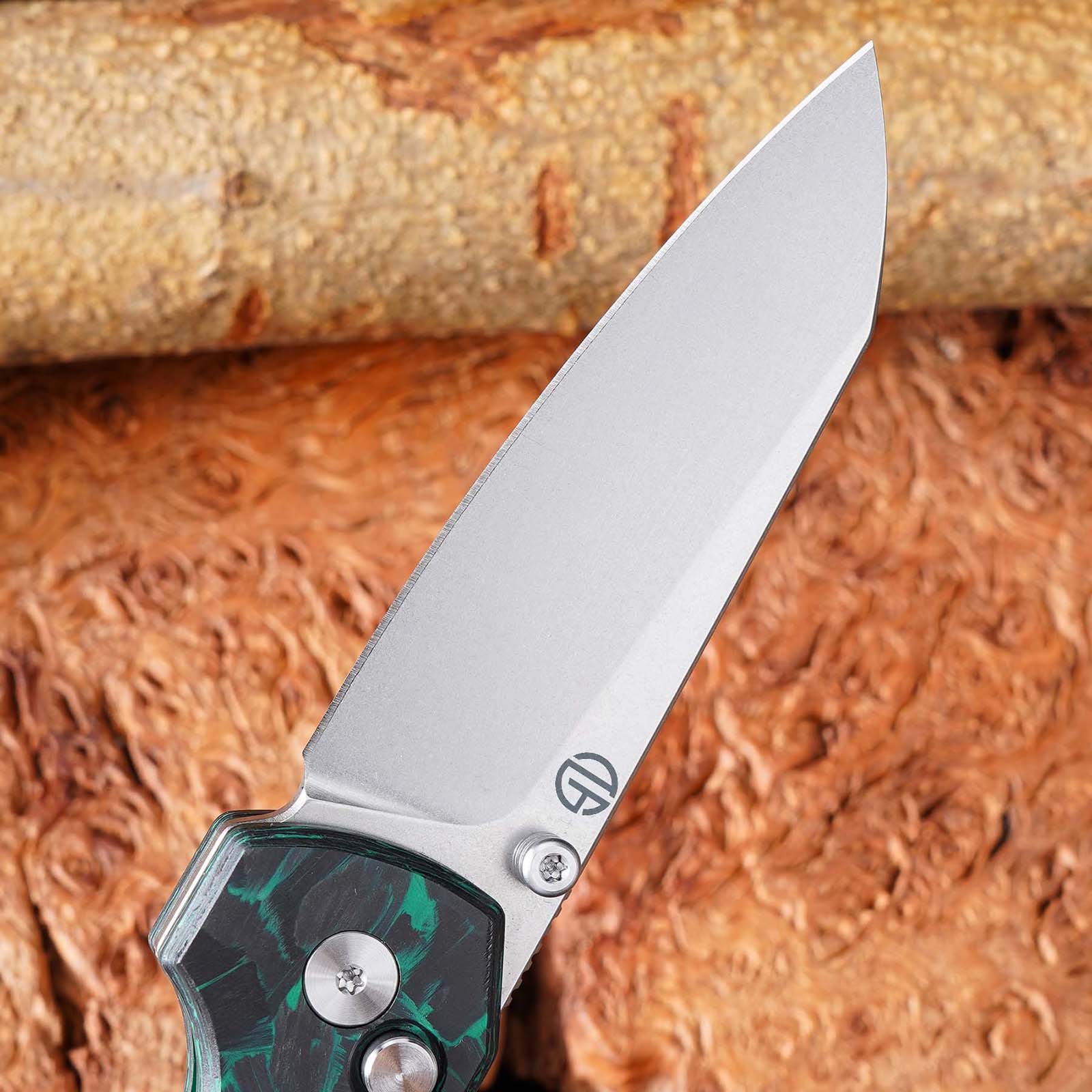 Tunaifire GT-T0070-3 Folding Knife |  VG10 Blade | Luminous Carbon Fiber Green Glow-in-the-dark Handle | Button Liner Lock | Pocket Knife
