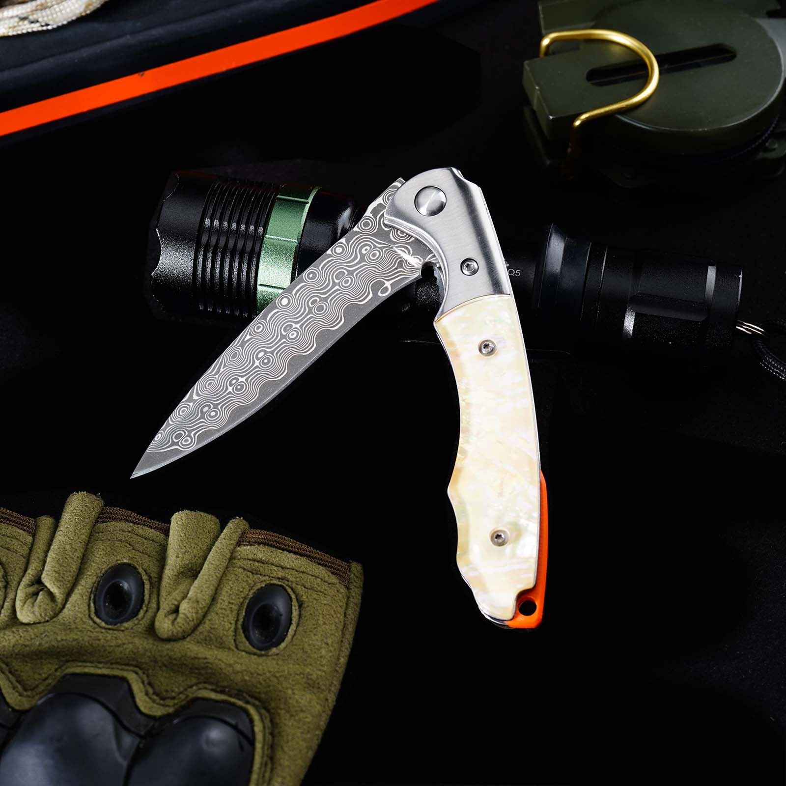 Tunafire GT-DM014 Everyday Carry Folding Knife | 76 Layers Damascus Blade, White Shellfish Inlay Handle